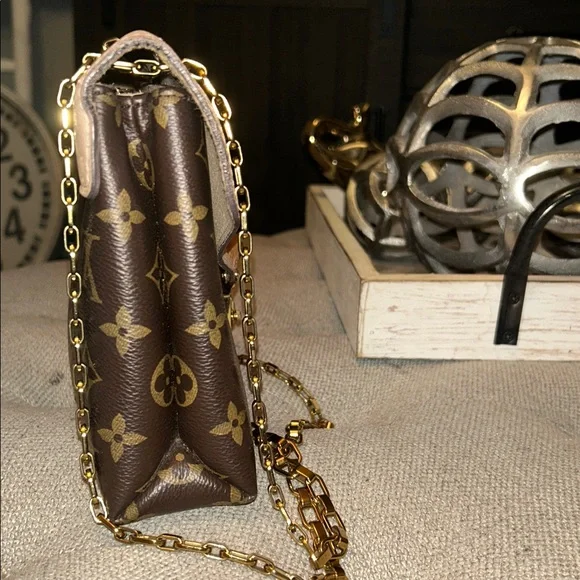 Louis Vuitton Pallas Chain Shoulder Monogram bag authentic - Picture 8 of 17